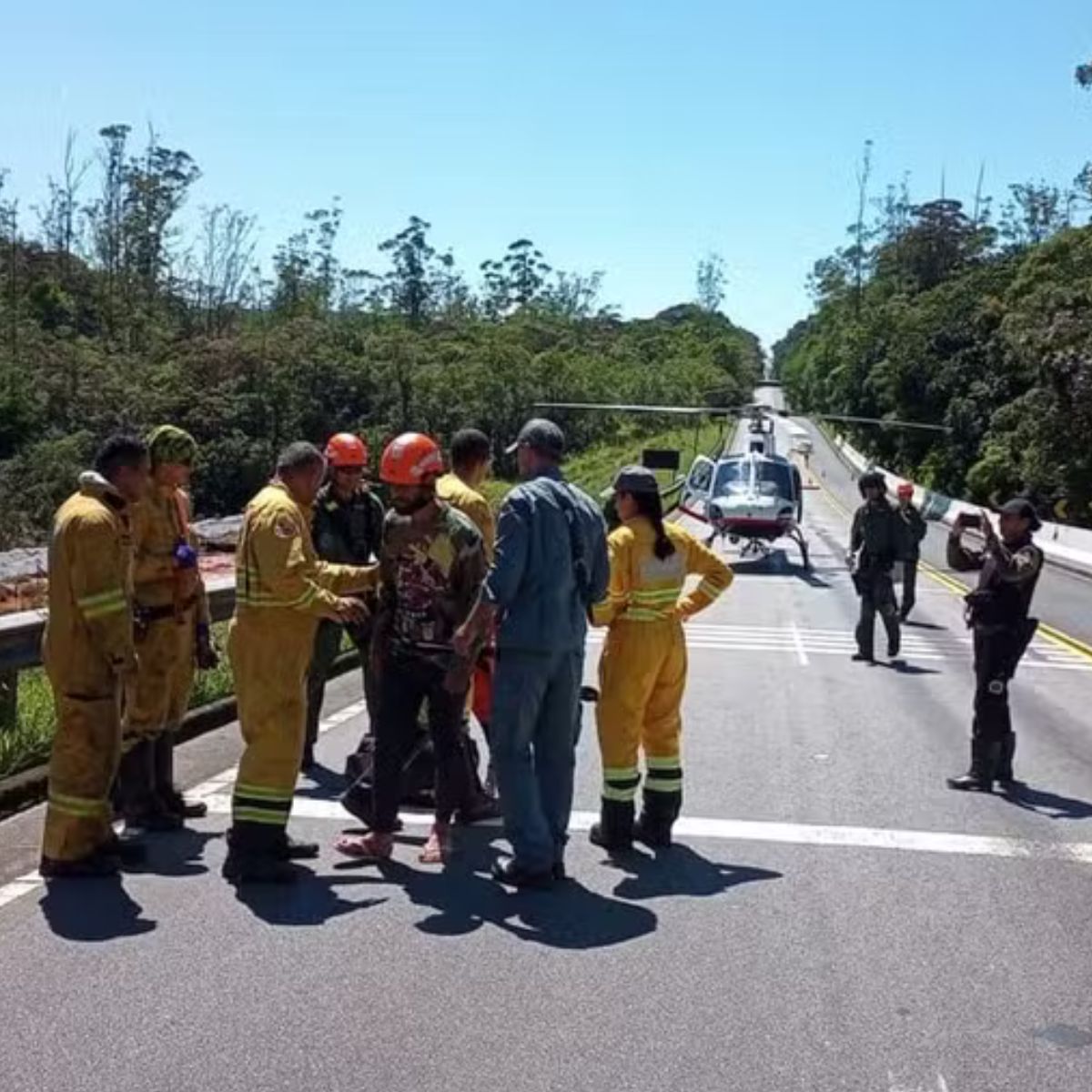  Turista é multado em R$10 mil após ficar perdido em trilha 