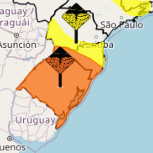 Vendaval e temporais atingem o Paraná