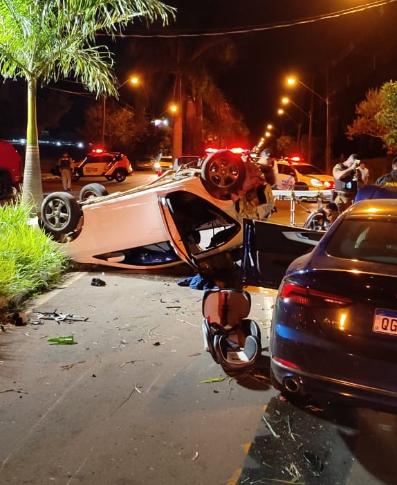  Acidente de trânsito envolvendo Audi mata motorista no Paraná 