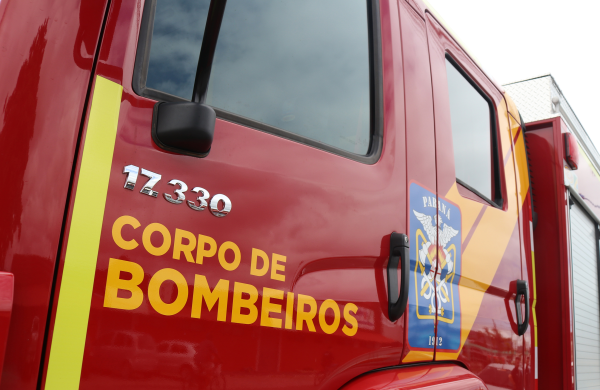  Cabeça d’água atinge cachoeira e mata três pessoas no Paraná, dizem bombeiros- 
