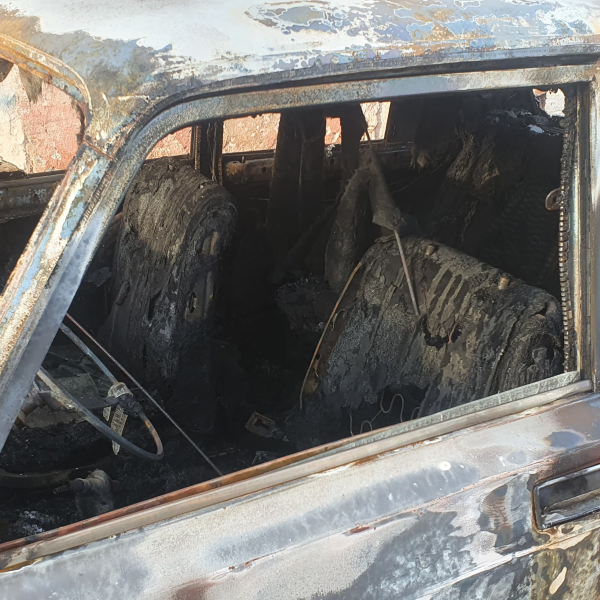 Corpo encontrado em carro incendiado no Paraná