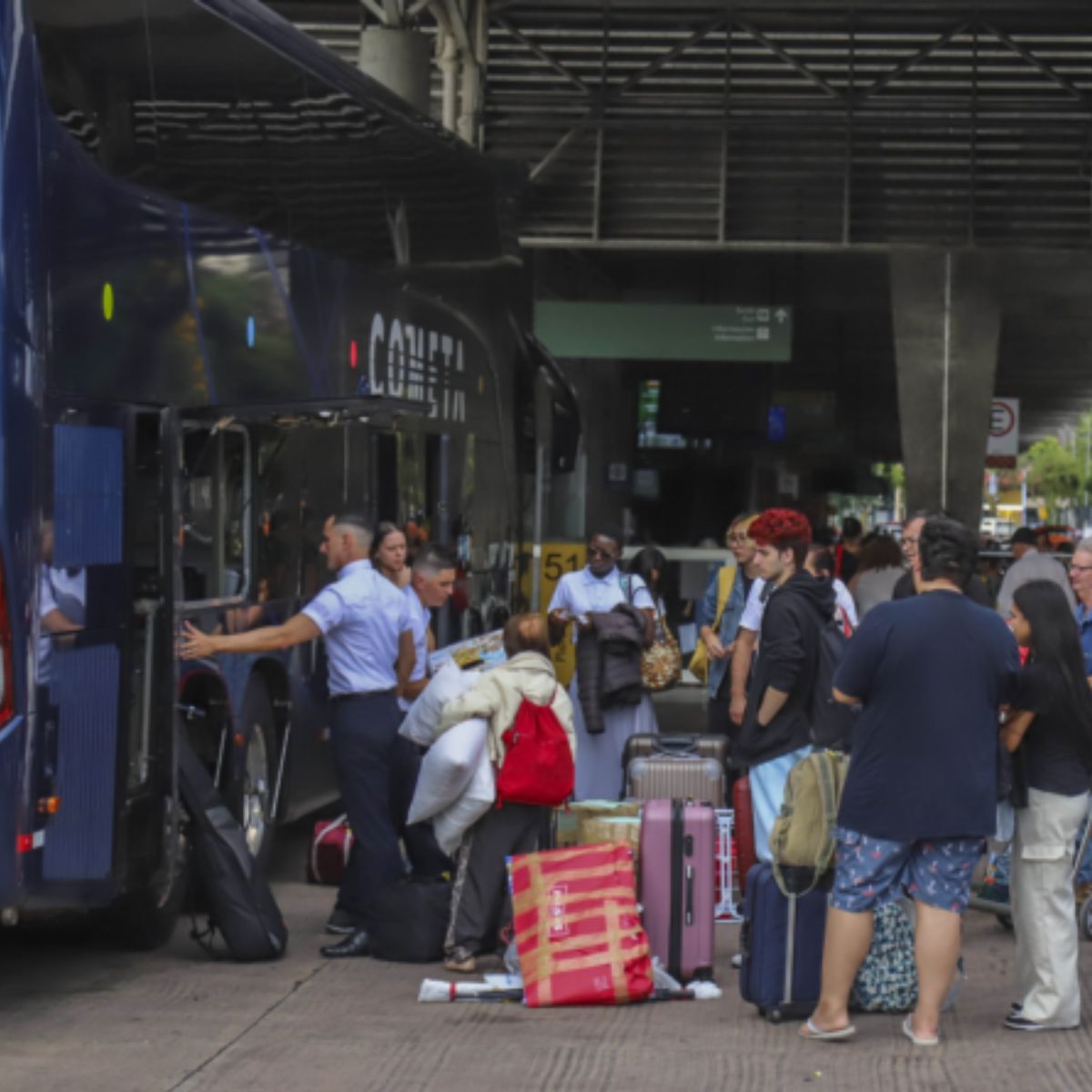  Rodoviária aponta um movimento 59 mil embarques e desembarques na Páscoa 