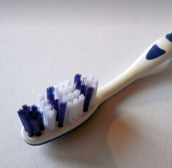 escoa de dentes
