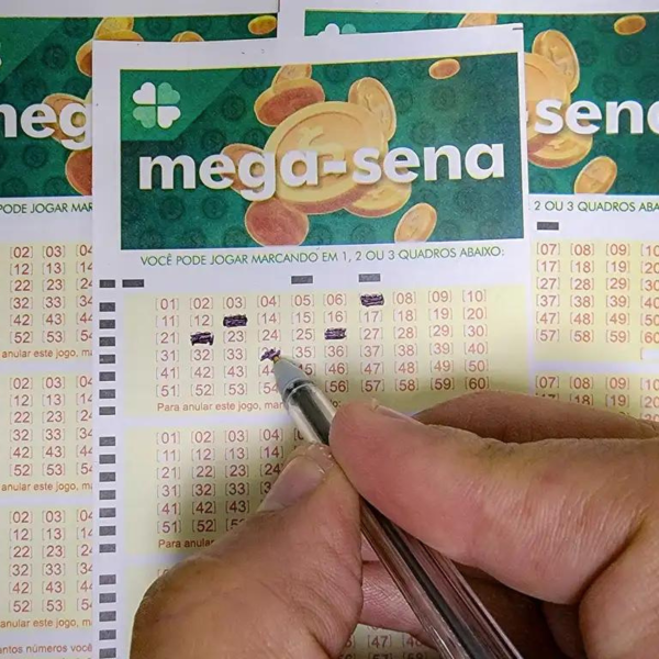 17 apostas do Paraná faturam prêmios na quina da Mega-Sena