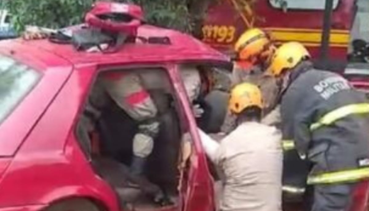 Mulher é escalpelada em acidente de carro