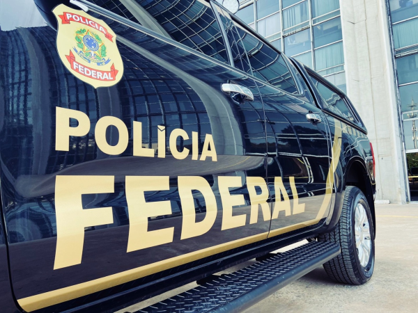 Polícia Federal faz operação no Paraná contra distribuição de pornografia infantil