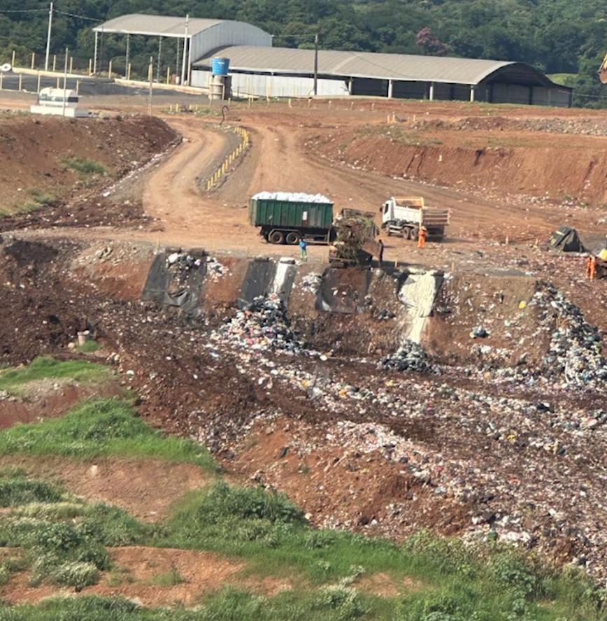  Polícia investiga denúncia de descarte irregular no aterro sanitário de Maringá 