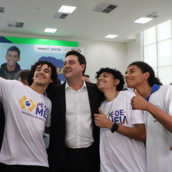 Pé-de-Meia: Paraná adere poupança a alunos de ensino médio