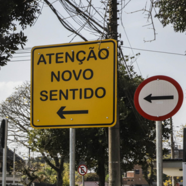 A BR-277 e a BR-376, nos municípios de Guarapuava e Tibagi, respectivamente, seguem com interdições no Paraná na tarde desta sexta-feira (3)