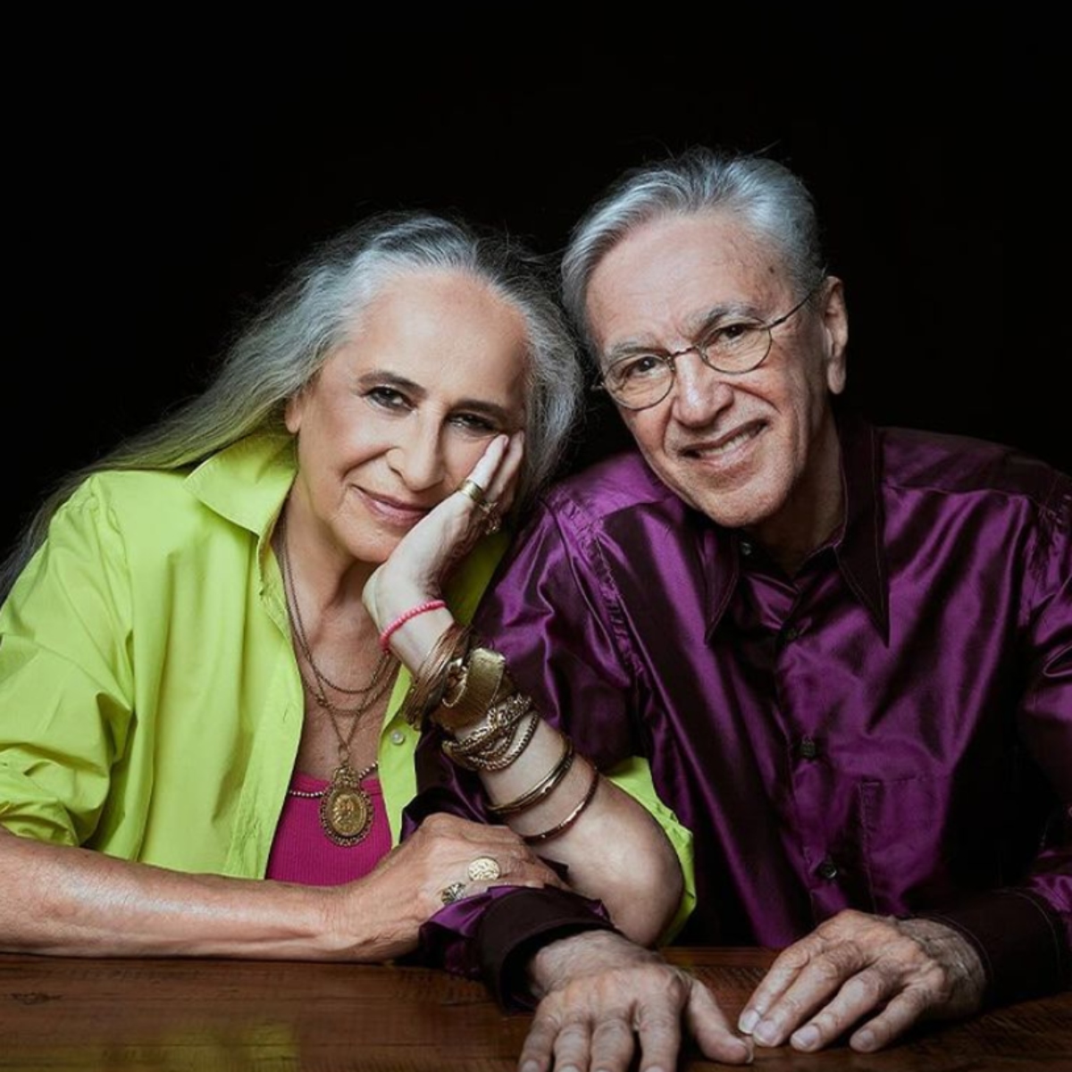  Caetano Veloso e Maria Bethânia anunciam show em Curitiba 