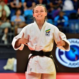 Nicolly Carneiro, judoca brasileira.