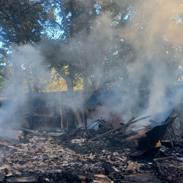 Centro Cultural Kaingang é atingido por incêndio em Londrina