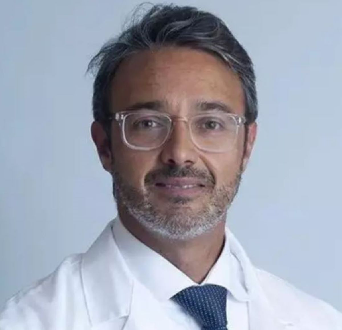  médico Leonardo Riella 