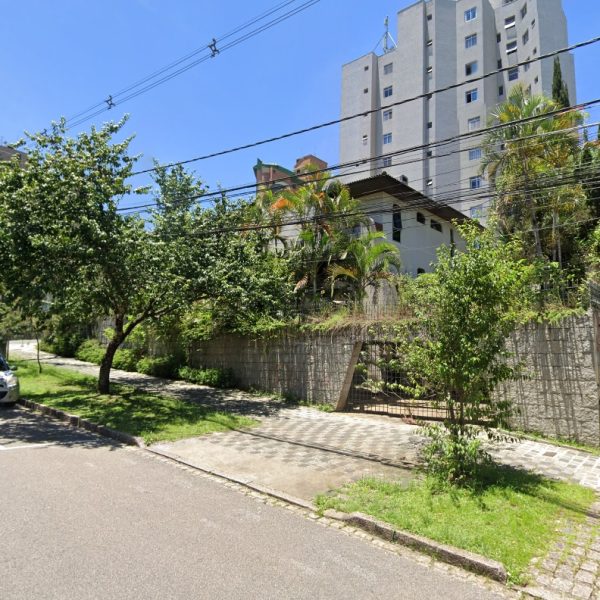 Idosa morava em mansão com a filha, no bairro Alto da Glória, em Curitiba