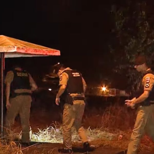 Policiais seguiram os rastros de sangue para localizar adolescente morto em poço