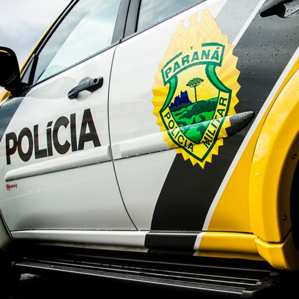 Após discussão, homem mata esposa a facadas e foge no Paraná