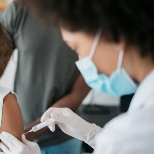 Paraná imuniza mais de 214 mil pessoas contra a gripe no Dia D