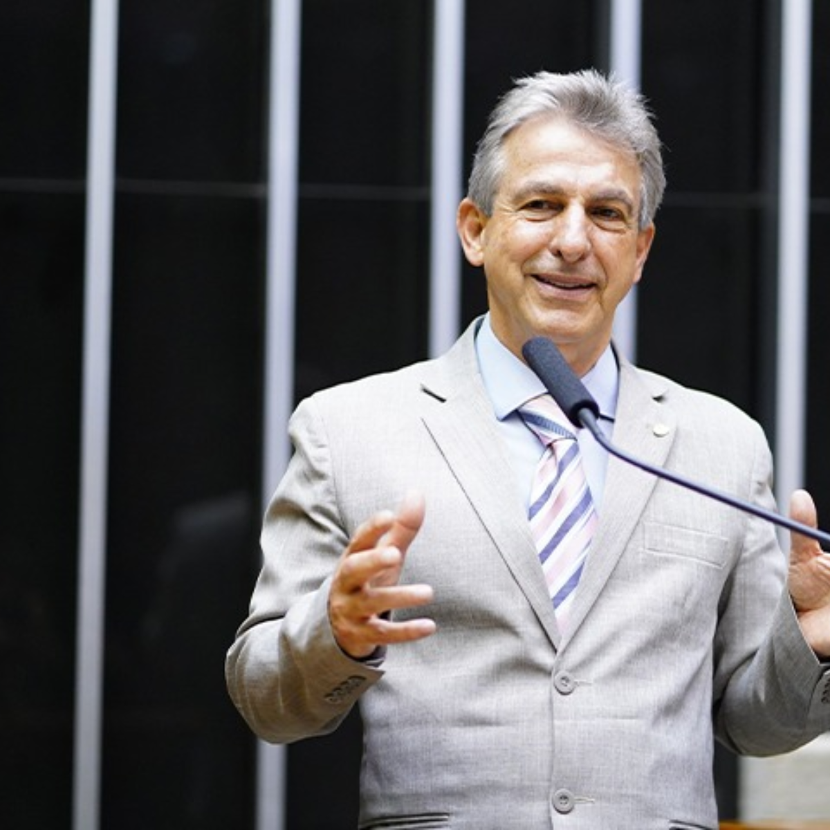 Tadeu Veneri critica debate sobre reoneração da folha de pagamentos