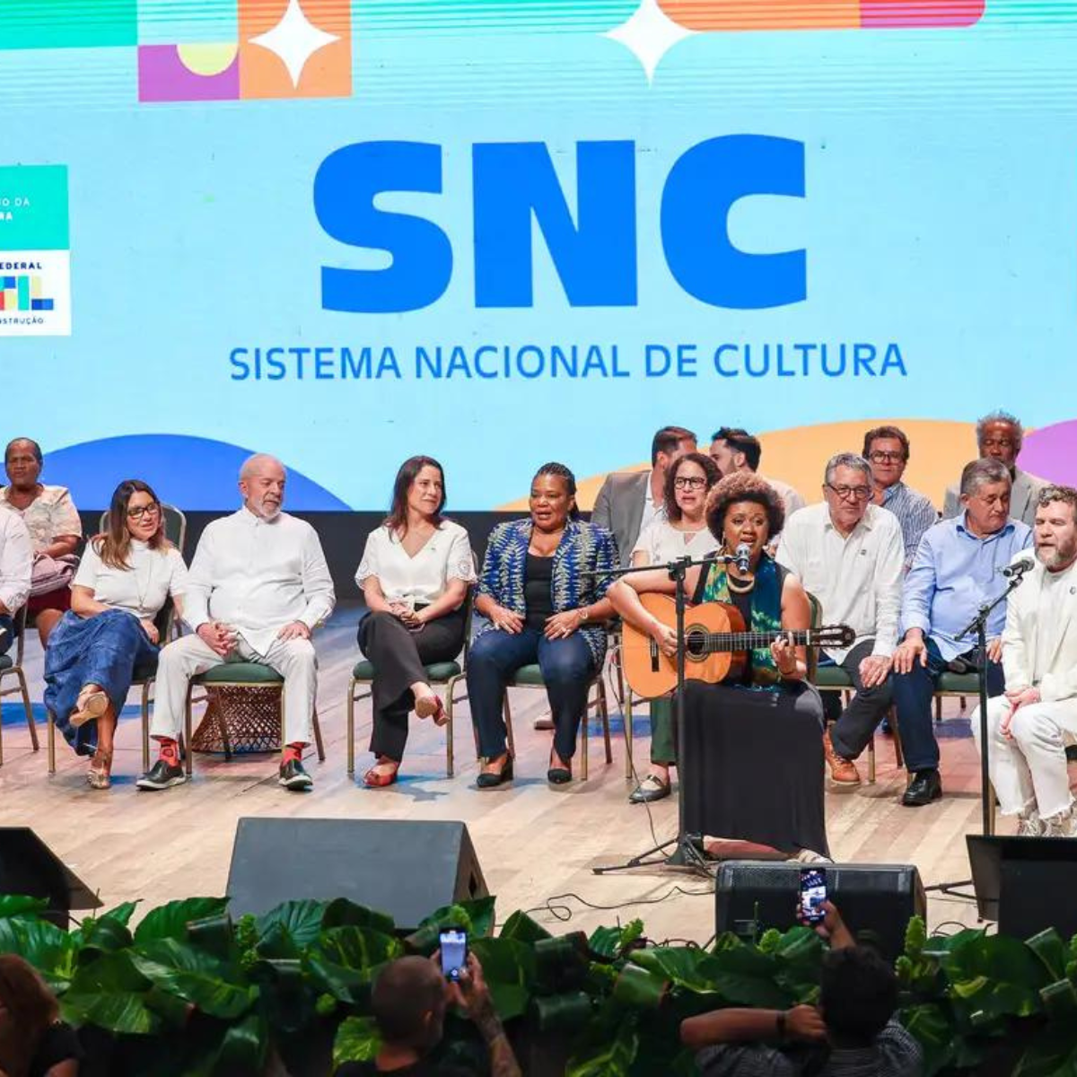  Lula sanciona projeto de lei que institui Sistema Nacional de Cultura 