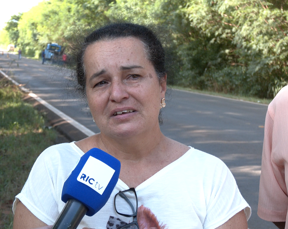  “Só orar por eles”, diz mãe de uma das vítimas de acidente com micro-ônibus no PR 