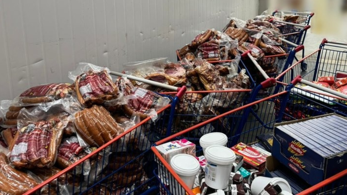 Mais de uma tonelada de alimentos foram apreendidos em Francisco Beltrão