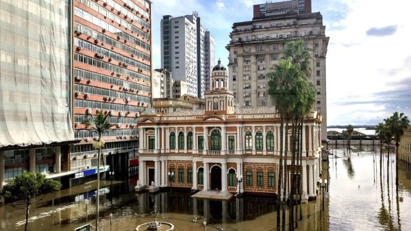 Frente Fria traz risco de chuva e derruba temperaturas no Paraná