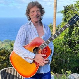 Mick Jagger impressiona fãs com pique em show nos EUA aos 80 anos; assista