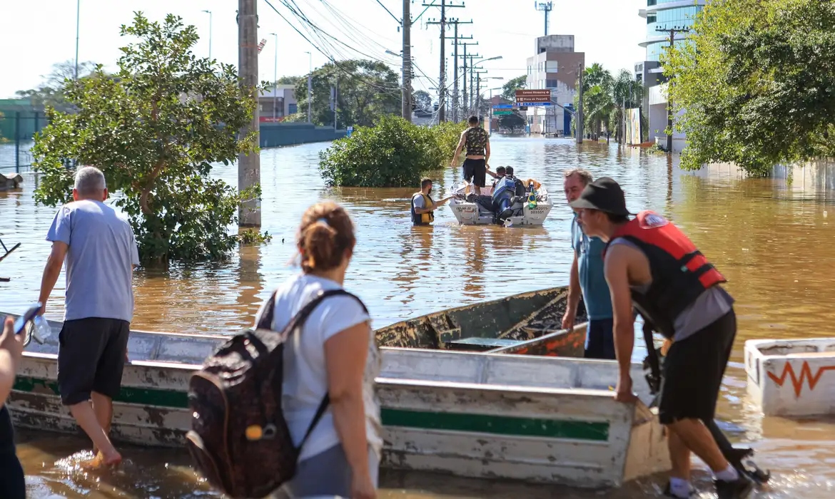 Grupo RIC é ponto de coleta de doações para vítimas de enchentes no Rio Grande do Sul