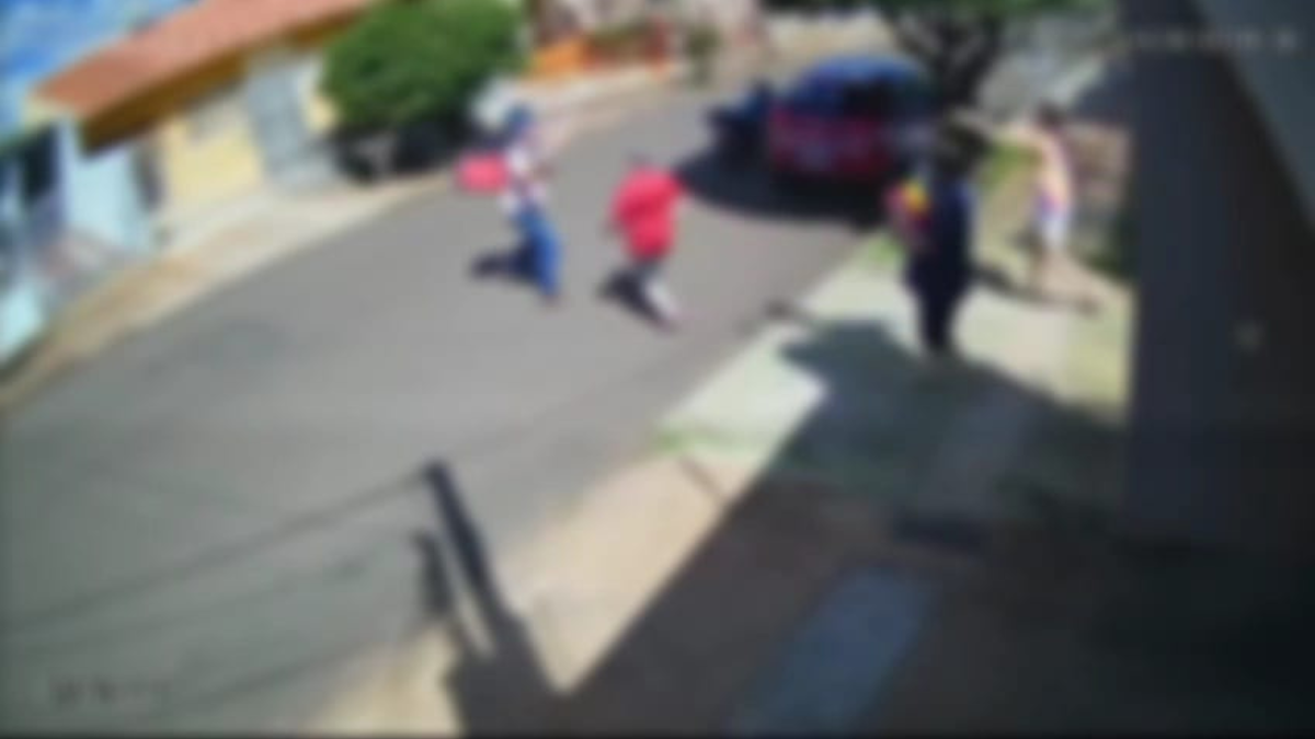Entregador de delivery é agredido e motociclistas protestam no PR; veja vídeo