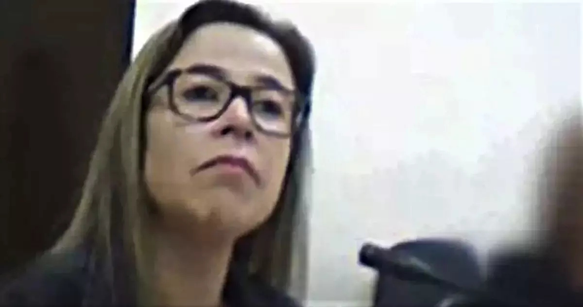 Ex-policial civil Katia das Graças Belo, condenada pela morte da copeira Rosaira Miranda da Silva, foi presa.