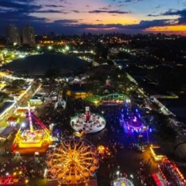 Expoingá chega aos 50 anos com 11 dias de festa e negócios