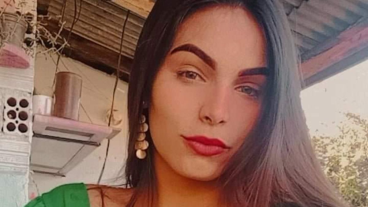 Isabelly Ferreira, jovem atacada com soda cáustica