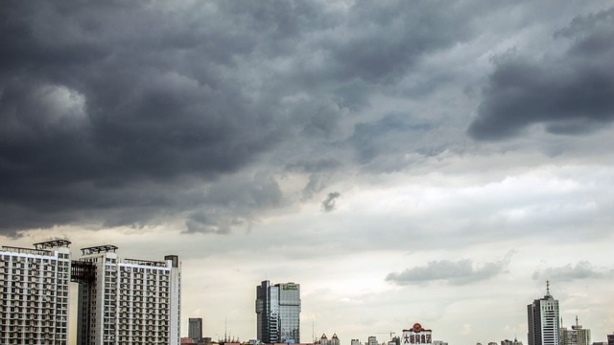 Previsão do Tempo: Frente fria traz chuva ao Paraná nesta sexta (17)