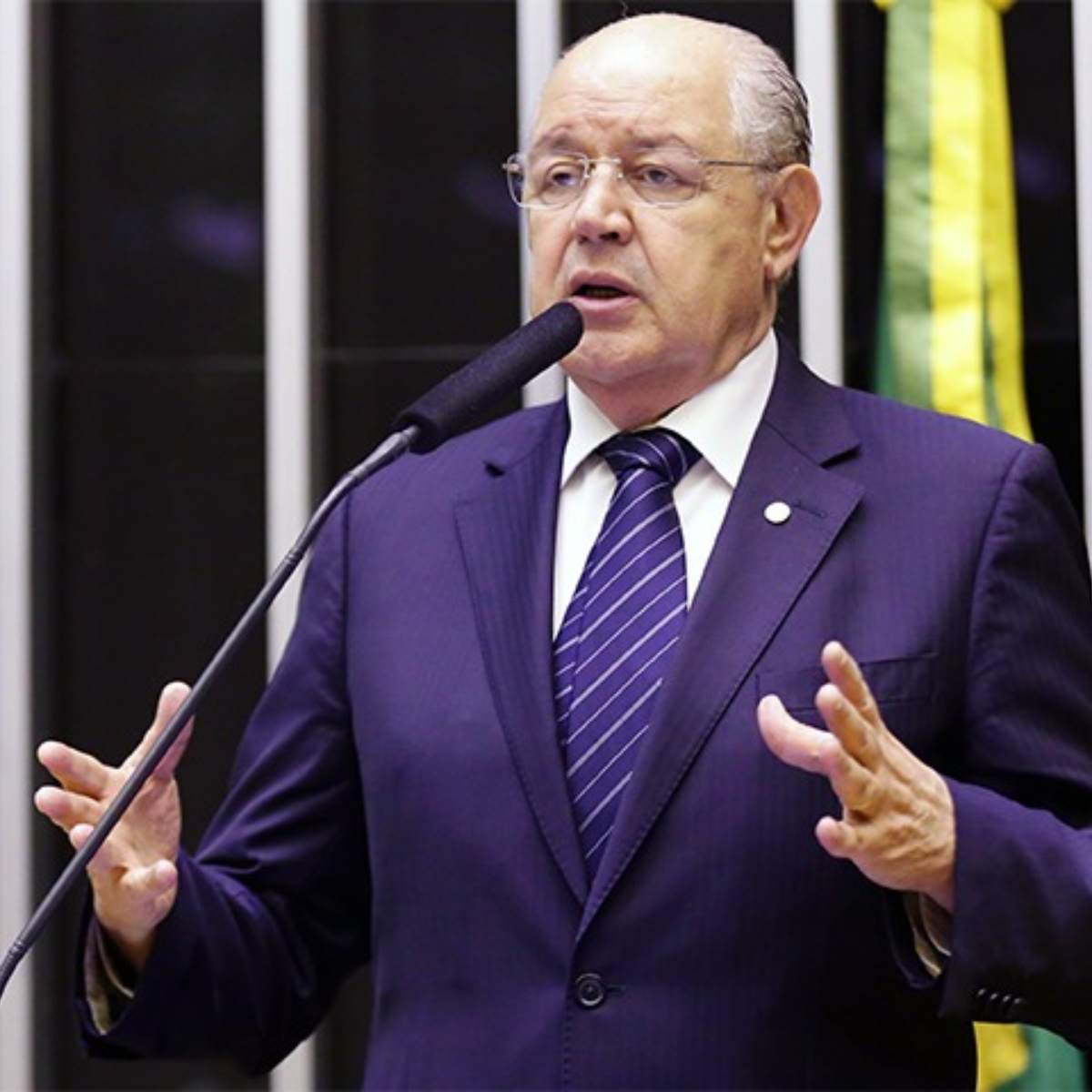  Luiz Carlos Hauly diz ter projetos para reformar folha de pagamentos 