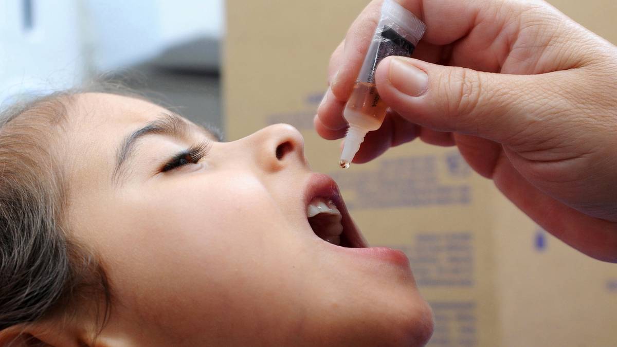 Vacinação contra poliomielite no Paraná começa nesta segunda (22)