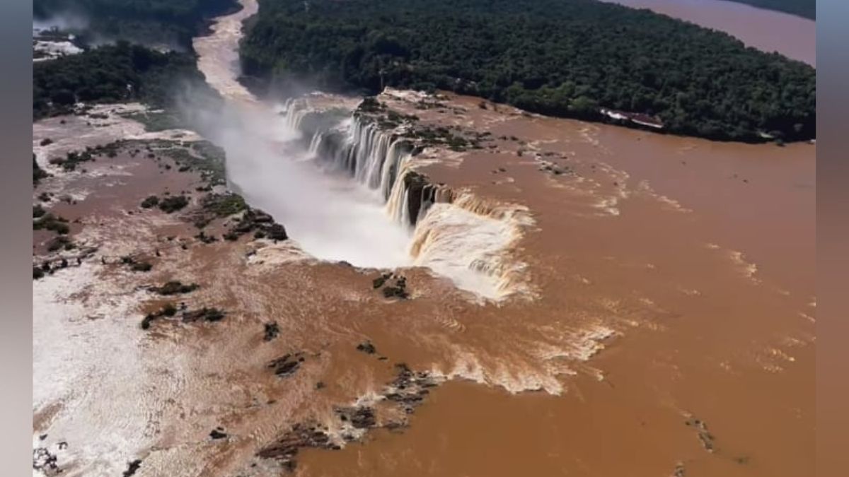 Vazão das Cataratas do Iguaçu sobre três vezes acima do normal