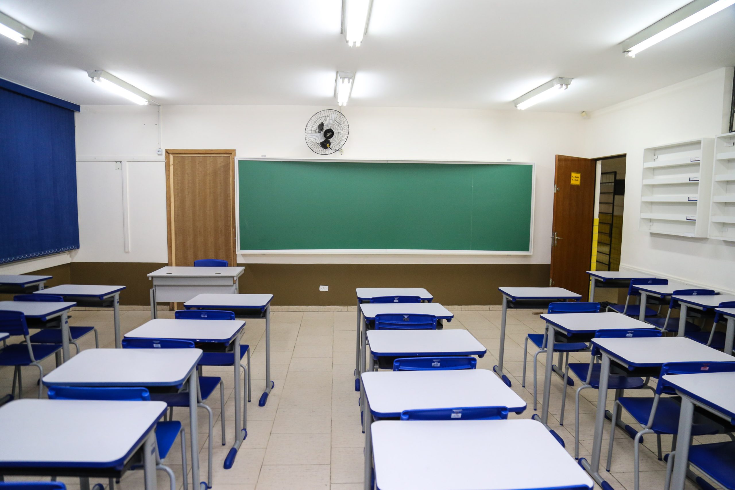 Parceiro Escola pode privatizar escolas do Paraná