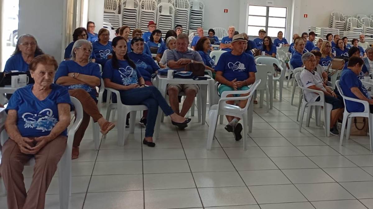 Curso de defesa pessoal para idosos reúne 600 participantes