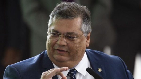 Bolsonaro reclama de salário de R$ 33 mil da Presidência; 'qual foi meu pecado?'