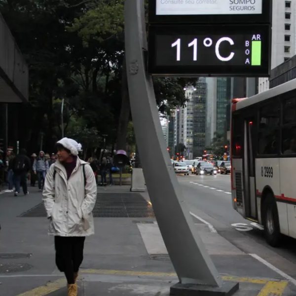 Onda de frio faz temperaturas despencarem no Sul do Brasil
