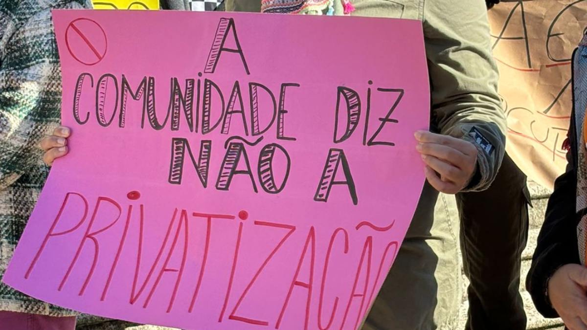 Movimento em apoio a greve dos professores foi realizado neste sábado (1º) em Ponta Grossa