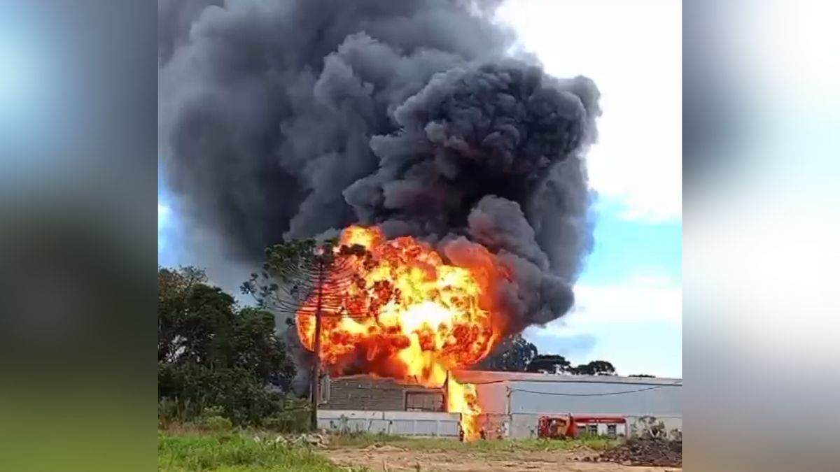 Incêndio atinge fábrica de tinta em Fazenda Rio Grande