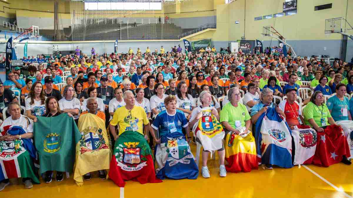 Jogos da Integração do Idoso têm mais de 800 atletas em Maringá; confira