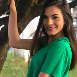 Jovem atacada com soda cáustica fala sobre relacionamento com atual da suspeita