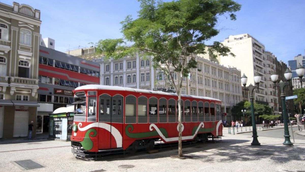 Previsão do tempo para Curitiba amanhã (05/06/2024), segundo o Climatempo