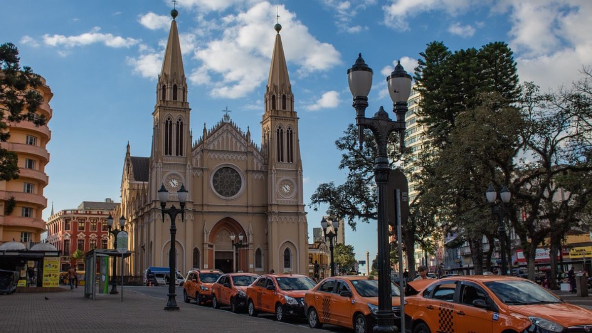 Previsão do tempo para Curitiba hoje (12/06/2024), segundo o Climatempo