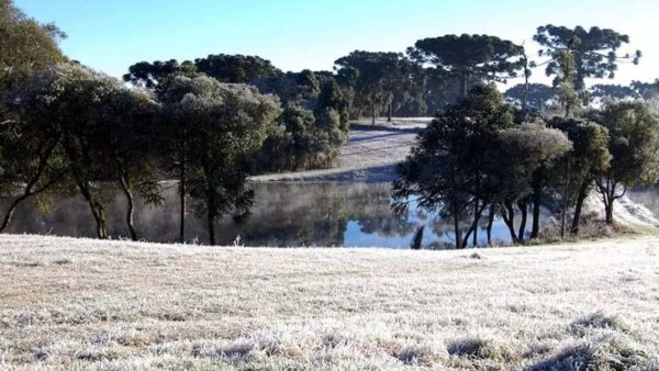 Inverno começa esta semana com dias quentes e abafados no Paraná