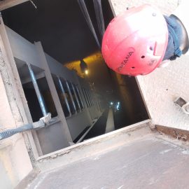 Trabalhador cai em fosso de elevador no Paraná