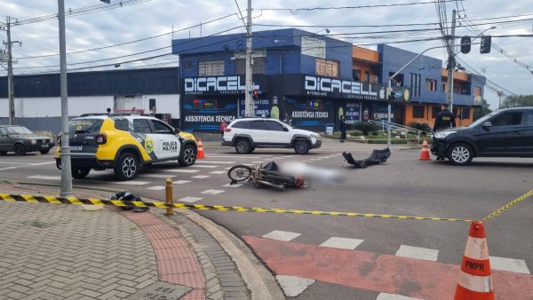 Motorista embriagado bate em poste e deixa bairro Rebouças sem luz