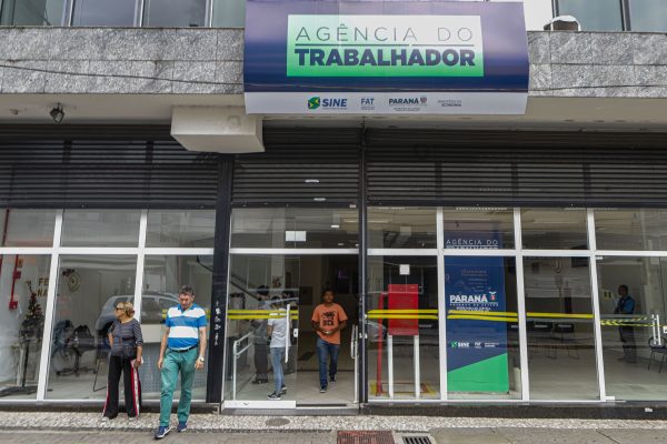 Agência do Trabalhador oferece mais de 18,5 mil vagas de emprego em todo o Paraná